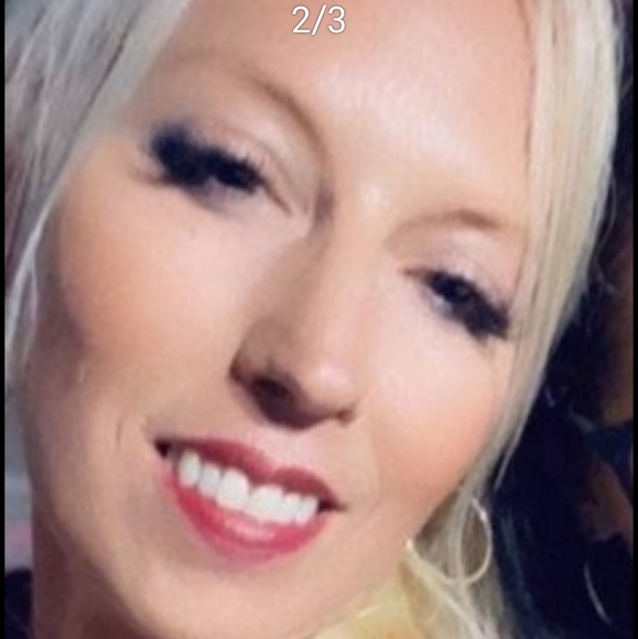 Meet your Posher, Danni - Picture 1 of 1